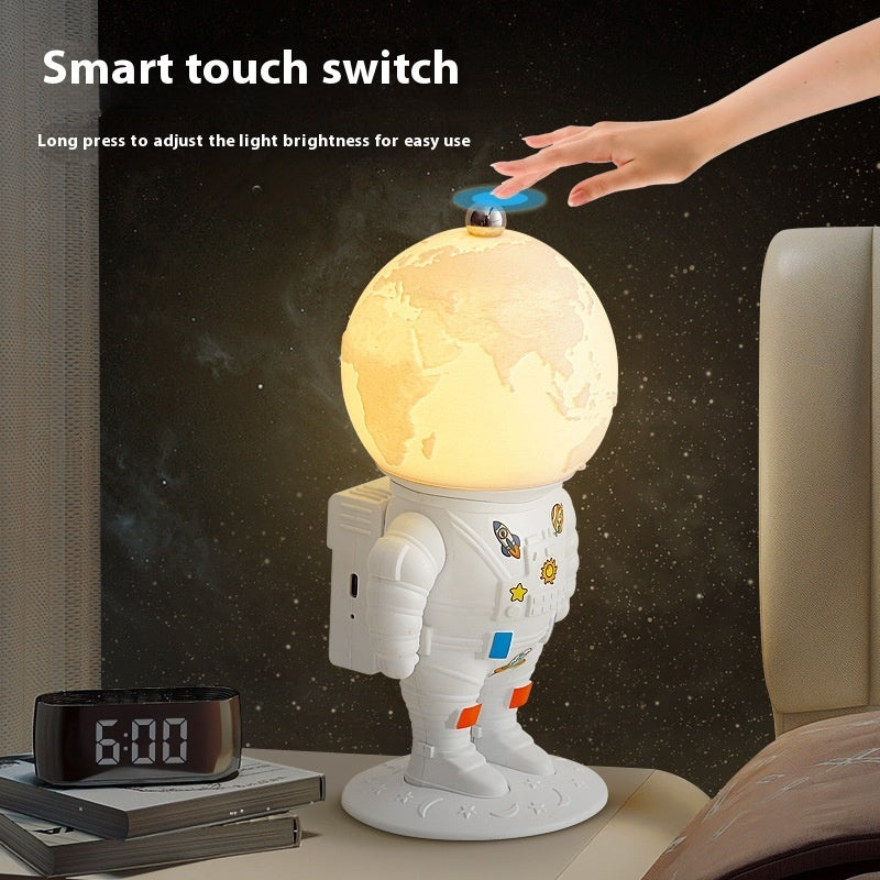 Creative Astronaut Moon Charging Astronaut Small Night Lamp